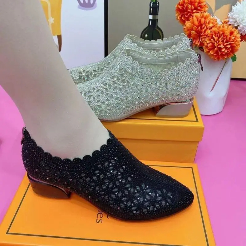 2025 nowe jesienne modne buty casualowe na grubym obcasie dla kobiet